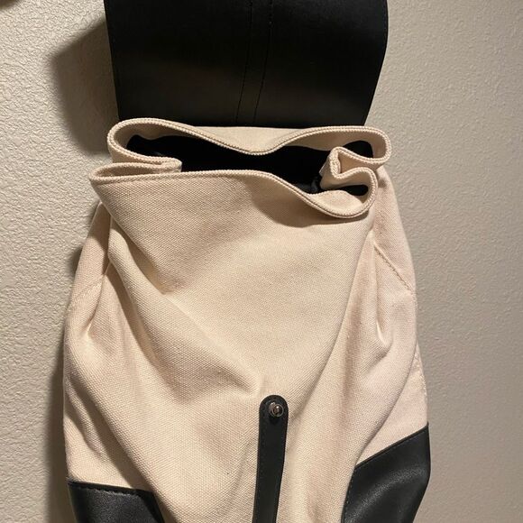 Deux Lux Faux Leather Backpack Bag cream and black - Picture 4 of 12